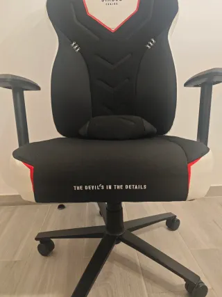 Silla Gaming Diablo X-Gamer Negra y Blanca