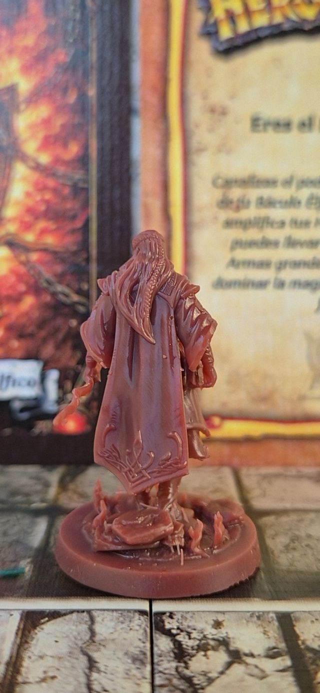 Miniatura Mago Elfo Resina Heroquest y cartas