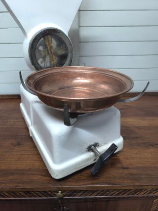 Báscula antigua Mobba España