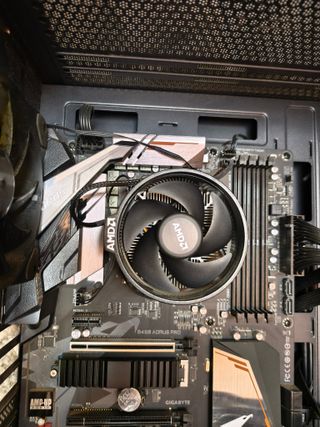 Placa Base Gigabyte B450 Aorus Pro full box