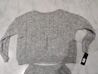 Conjunto de Punto Con Jersey y Falda de Mujer