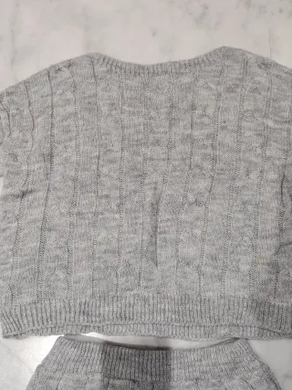 Conjunto de Punto Con Jersey y Falda de Mujer