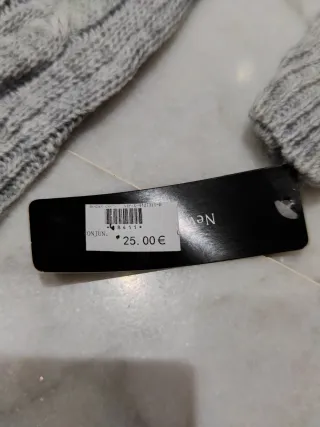 Conjunto de Punto Con Jersey y Falda de Mujer