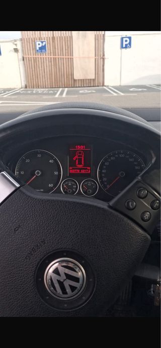 Volkswagen Golf 2.0 TDI DSG 140cv – Automático