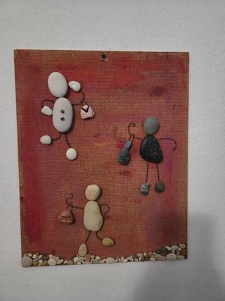 Quadri fatti a mano con pietre e legno