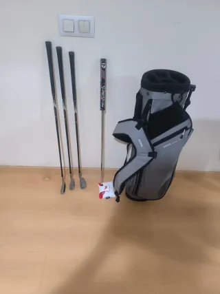 Palos de golf zurdo inesis