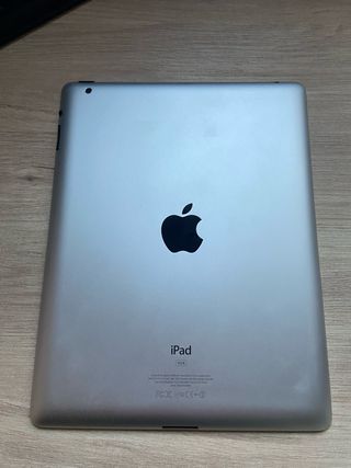 iPad 2 Apple bianco + custodia, protezione e caricabatterie