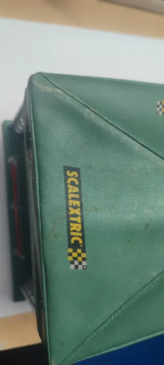 2 Carpas taller Scalextric + Figuras