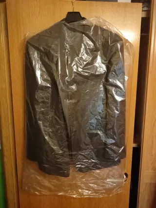 Traje de caballero marrón