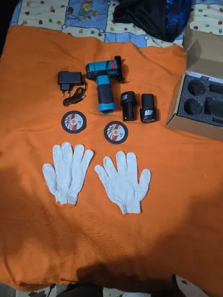 Mini sierra circular + accesorios