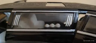 Limusina escala 1/18