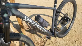 Bicicleta carbono BTT Specialized