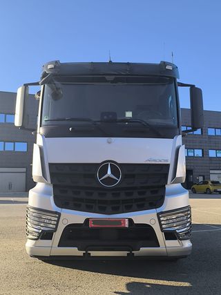 MERCEDES BENZ AROCS 1843 2016