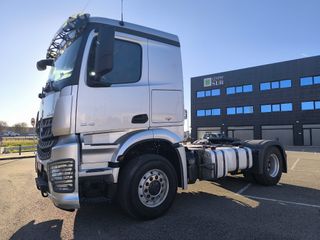 MERCEDES BENZ AROCS 1843 2016