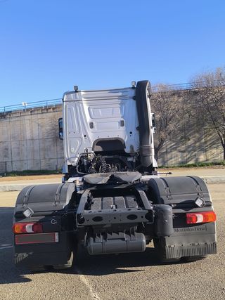 MERCEDES BENZ AROCS 1843 2016