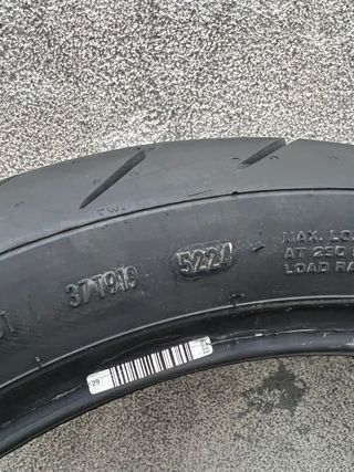 Neumático Metzeler Roadtec Z8 Trasero NUEVO