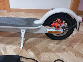 Patinete Eléctrico Xiaomi Gris