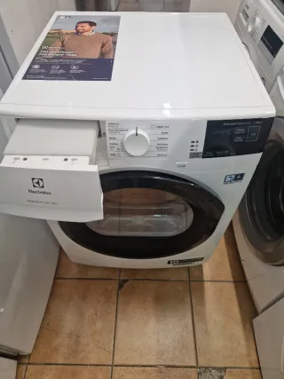 Secadora Electrolux PerfectCare 600 8kg