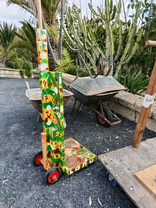 Carretilla y plataforma con ruedas