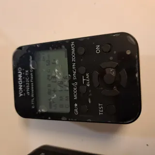 Flash Yongnuo YN568EX II + Disparadores para Canon