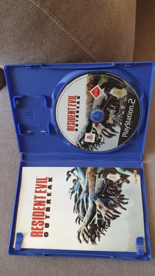 Resident Evil Outbreak PS2 U.K