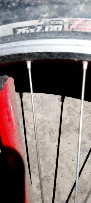 Bicicleta de montaña Specialized roja