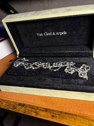 Cadena Van Cleef & Arpels Plata Negra