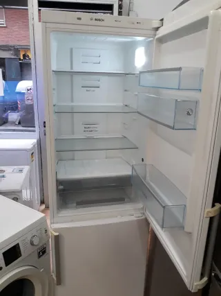 Oferta pack Nevera marca Bosch altua 1:85 cm ancho