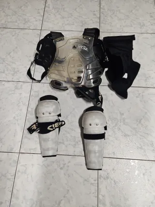 Acerbis Peto y rodilleras motocross