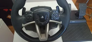 Volante Logitech RWA con Pedales