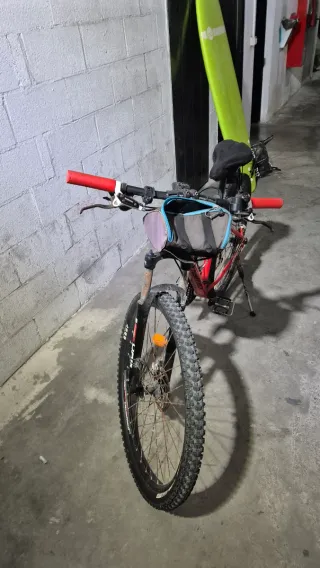 Bicicleta Megamo Roja