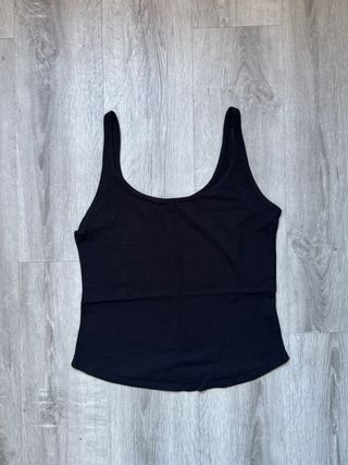 Camiseta tirantes negra básica