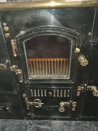 Cocina economica de leña y carbón, placas electric