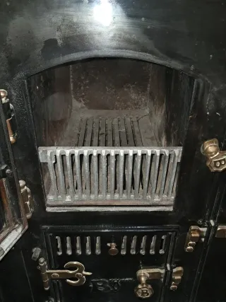 Cocina economica de leña y carbón, placas electric