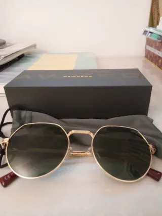 Gafas de Sol Hawkers Doradas y Verdes