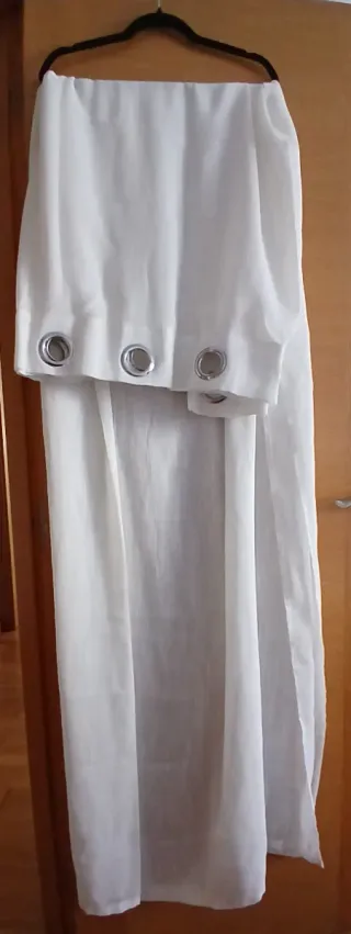 Pack 2 Cortinas Blancas con Ojales