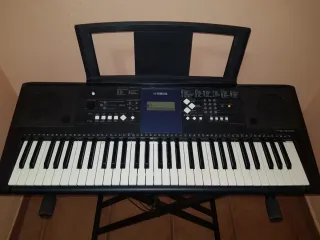 Órgano Yamaha PSR E333 y soporte