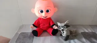 Muñeco Bebé Increíbles Rojo