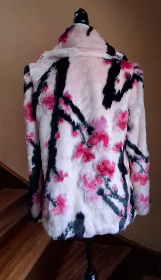 Guess Chaquetón Pelo Estampado Floral