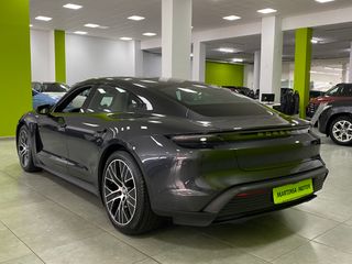 Porsche Taycan RWD 476CV con overboost EL TOP!!!!!