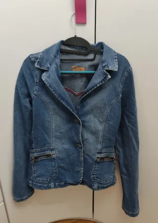 Cazadora Vaquera Entallada