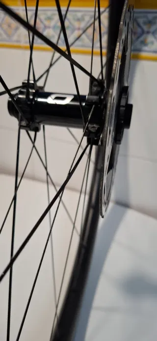 Rueda Delantera Rothar Carbono