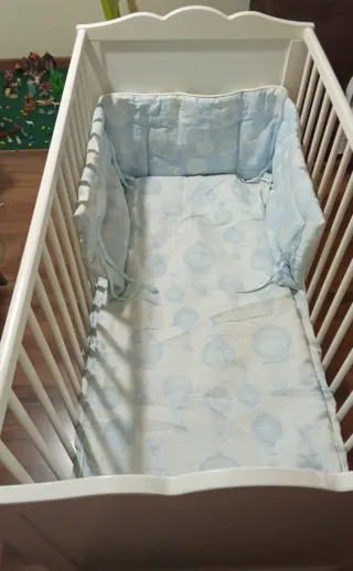 Cuna bebé con colchón y funda