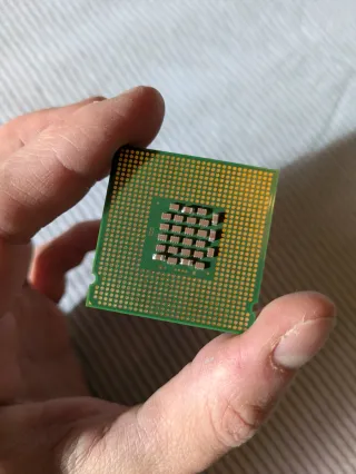 Pack PC Retro: Placa ASUS P5VD2-VM + CPU