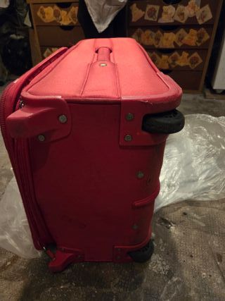 Valigia trolley Carpisa rossa con tasca