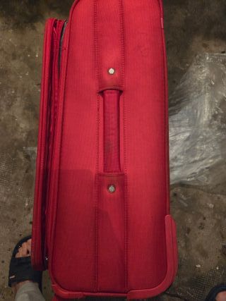 Valigia trolley Carpisa rossa con tasca