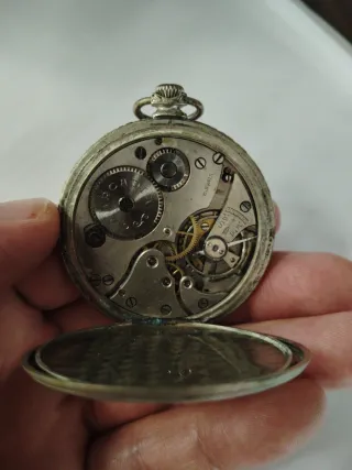 Reloj de bolsillo antiguo MARNIA. Funcionando