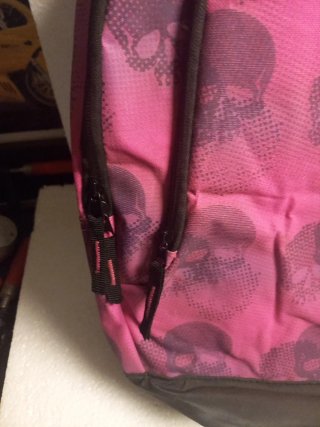 Mochila Silver con calaveras