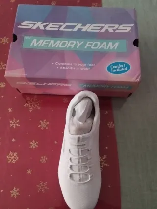 Zapatillas Skechers Mujer Blancas Plata