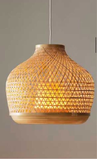 Lámpara de mimbre Ikea